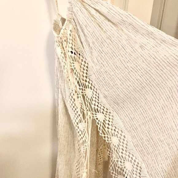 Tassle Tank - Picture 2 of 3